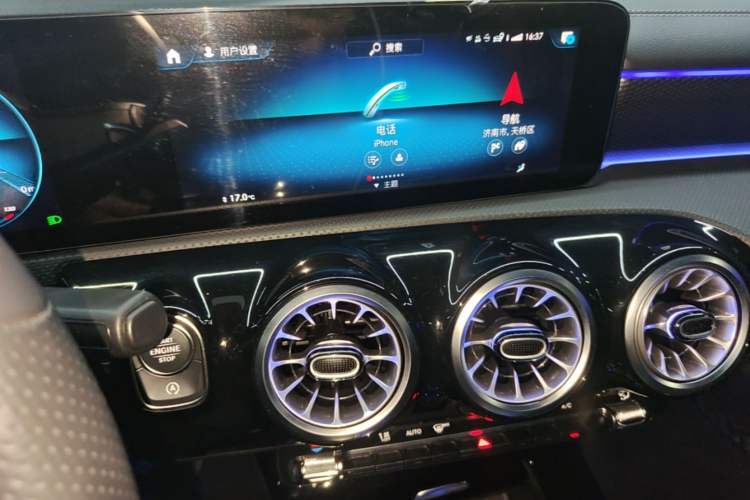 Used Mercedes-Benz A-Class 2022 Revised Version A 200 L Sport Sedan Fashionable Style Audio And AC Panel