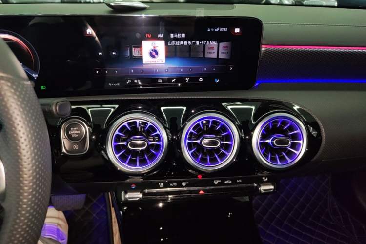 Used Mercedes-Benz A-Class 2022 Restyled A 200 L Sport Sedan Fashion Version Audio And AC Panel