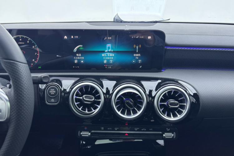 Used Mercedes-Benz A-Class 2022 Restyled A 200 L Sport Sedan Fashion Version Audio And AC Panel
