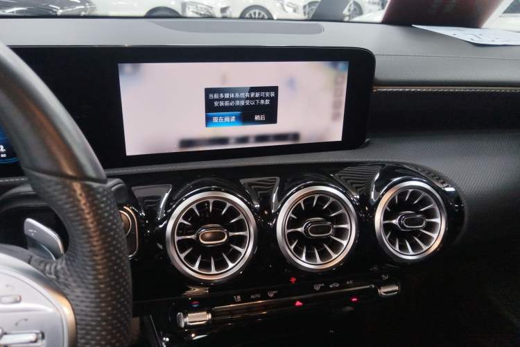 Used Mercedes-Benz A-Class 2022 Revised Version A 200 L Sport Sedan Fashionable Style Audio And AC Panel