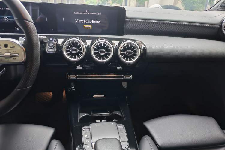 Used Mercedes-Benz A-Class 2022 Restyled A 200 L Sport Sedan Fashion Version Audio And AC Panel