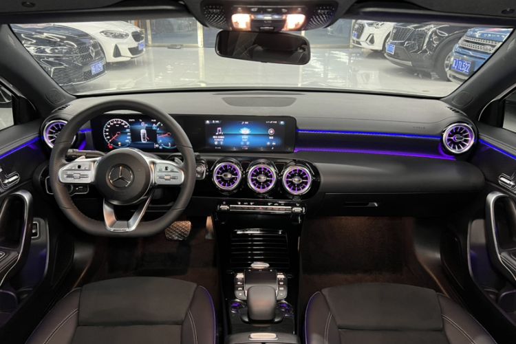 Used Mercedes-Benz A-Class 2022 Revised Version A 200 L Sport Sedan Fashionable Style Audio And AC Panel