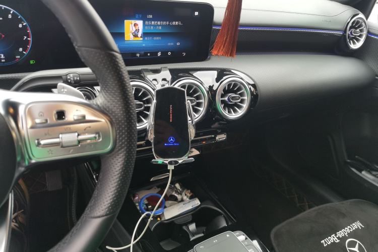 Used Mercedes-Benz A-Class 2022 Second Facelift A 200 L Sport Sedan Fashion Version Audio And AC Panel