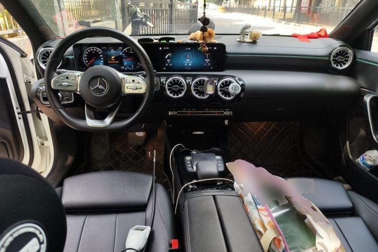 Used Mercedes-Benz A-Class 2022 Restyled A 200 L Sport Sedan Fashion Version Center Console