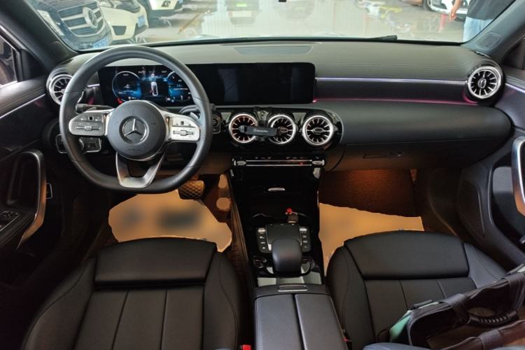 Used Mercedes-Benz A-Class 2022 Restyled A 200 L Sport Sedan Fashion Version Center Console