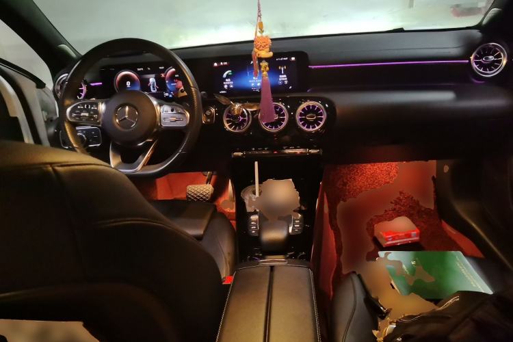 Used Mercedes-Benz A-Class 2022 Restyled A 200 L Sport Sedan Fashion Version Center Console