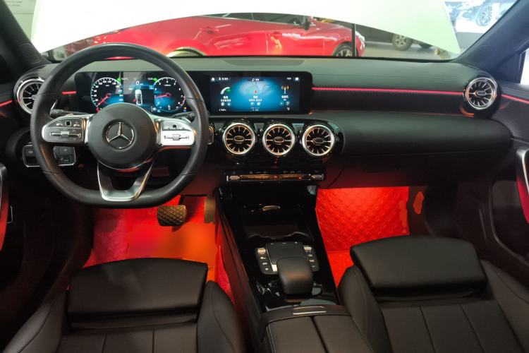 Used Mercedes-Benz A-Class 2022 Restyled A 200 L Sport Sedan Fashion Version Center Console