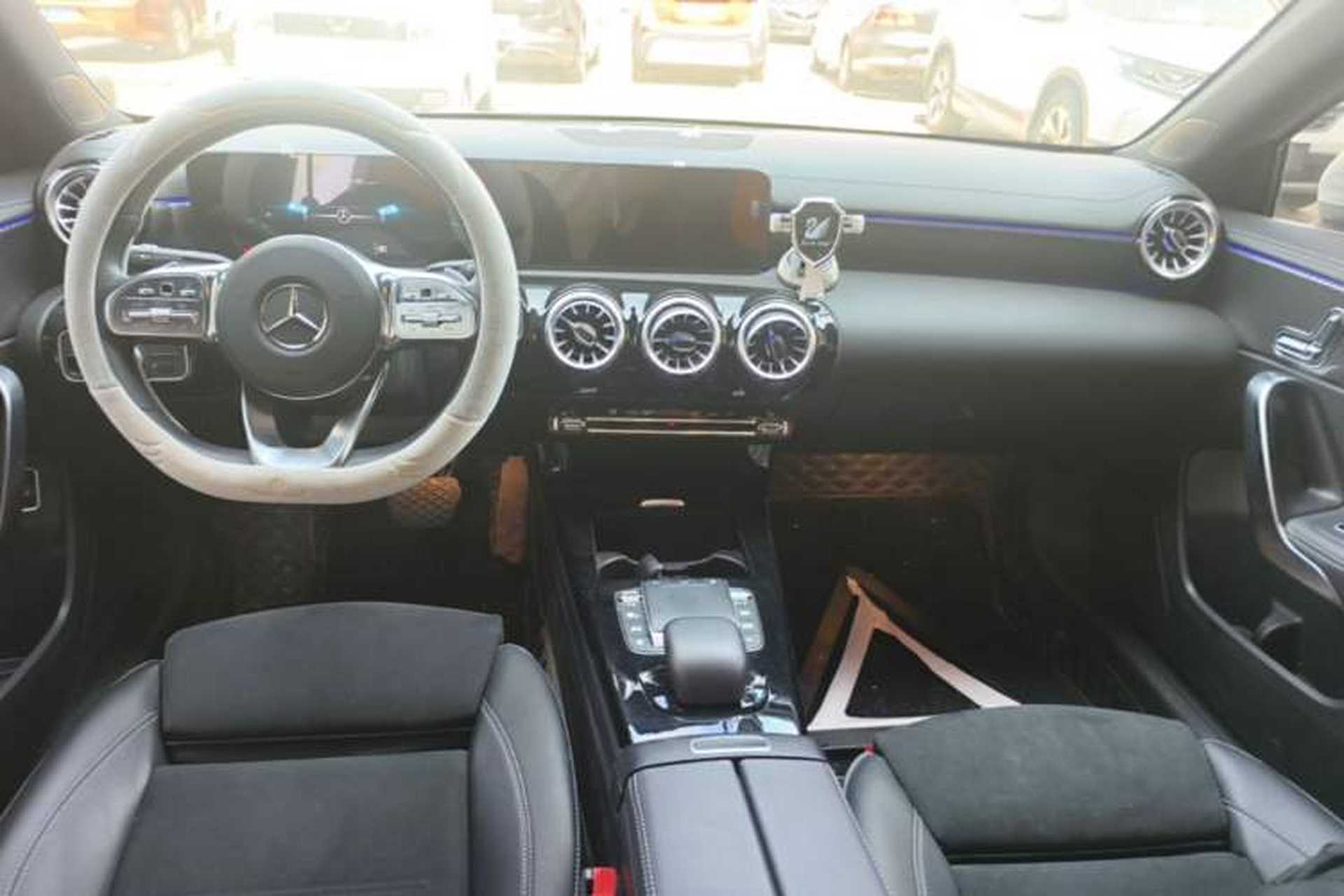 Used Mercedes-Benz A-Class 2022 Revised Version A 200 L Sport Sedan Fashionable Style Center Console
