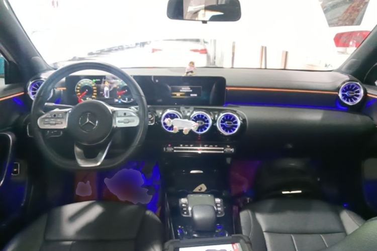Used Mercedes-Benz A-Class 2022 Restyled A 200 L Sport Sedan Fashion Version Center Console