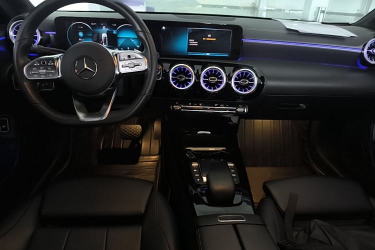 Used Mercedes-Benz A-Class 2022 Restyled A 200 L Sport Sedan Fashion Version Center Console