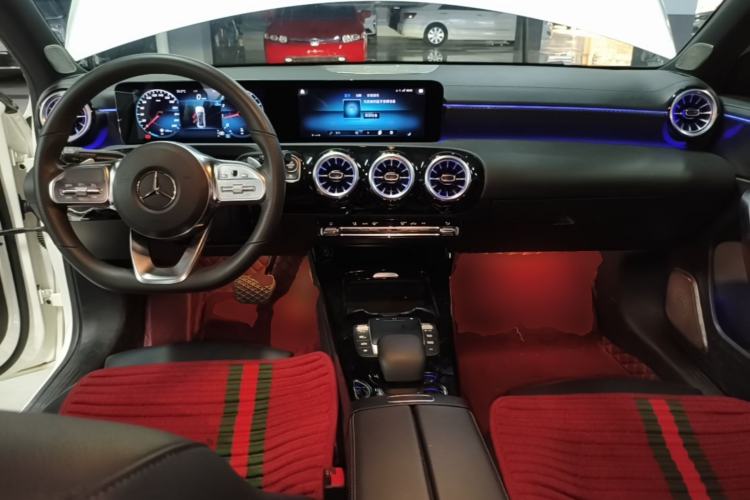 Used Mercedes-Benz A-Class 2022 Restyled A 200 L Sport Sedan Fashion Version Center Console