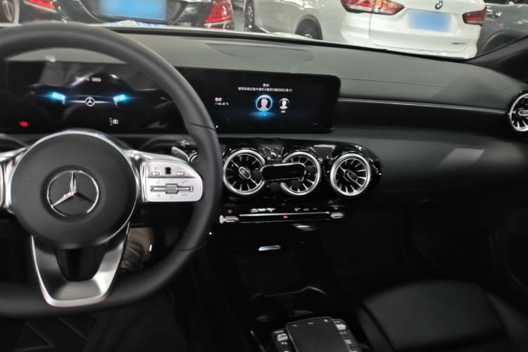 Used Mercedes-Benz A-Class 2022 Restyled A 200 L Sport Sedan Fashion Version Center Console