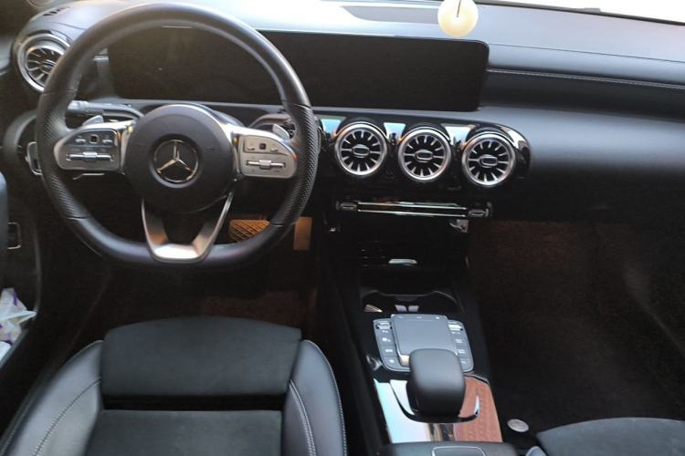 Used Mercedes-Benz A-Class 2022 A 200 L Sport Sedan Fashion Model Center Console