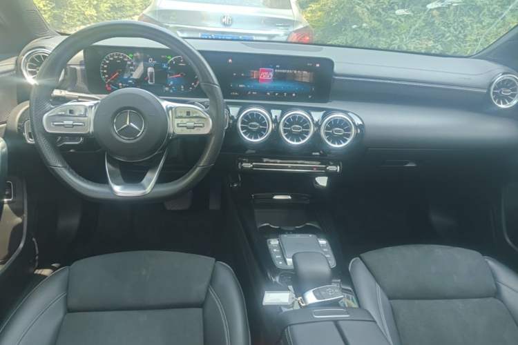 Used Mercedes-Benz A-Class 2022 A 200 L Sport Sedan Fashion Model Center Console