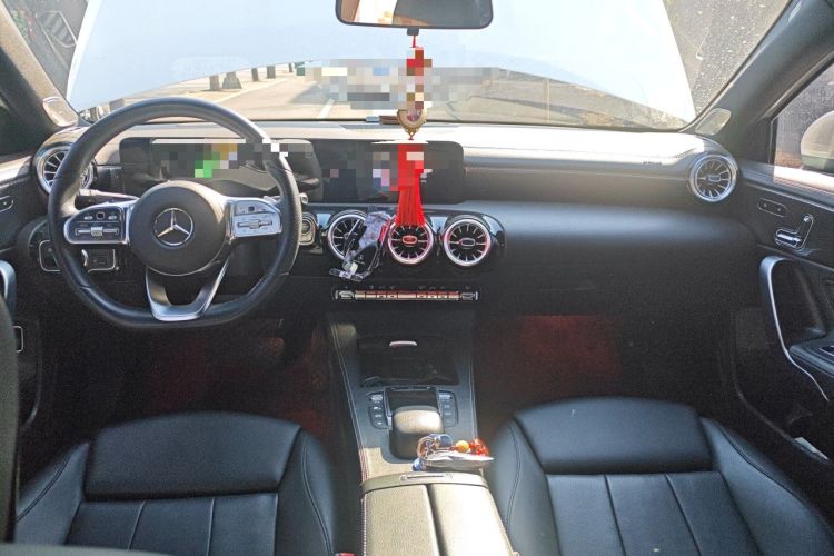 Used Mercedes-Benz A-Class 2022 Second Facelift A 200 L Sport Sedan Fashion Version Center Console