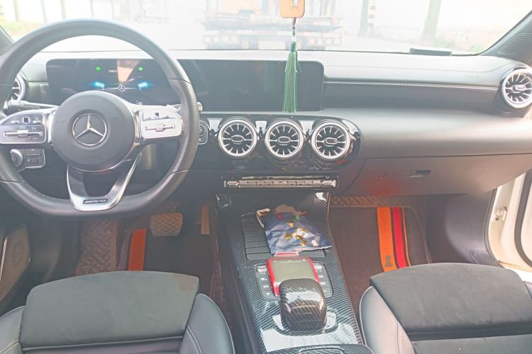 Used Mercedes-Benz A-Class 2022 Second Facelift A 200 L Sport Sedan Fashion Version Center Console