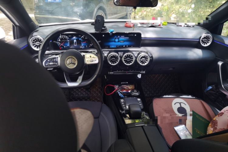 Used Mercedes-Benz A-Class 2022 Second Facelift A 200 L Sport Sedan Fashion Version Center Console