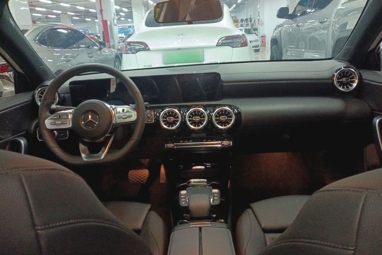 Used Mercedes-Benz A-Class 2022 Restyled A 200 L Sport Sedan Fashion Version Center Console