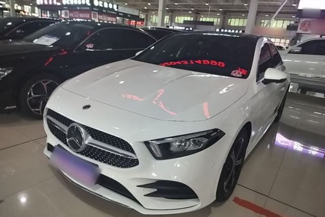 Ojetý Mercedes-Benz A-Class 2022 Revised Version A 200 L Sport Sedan Fashionable Style