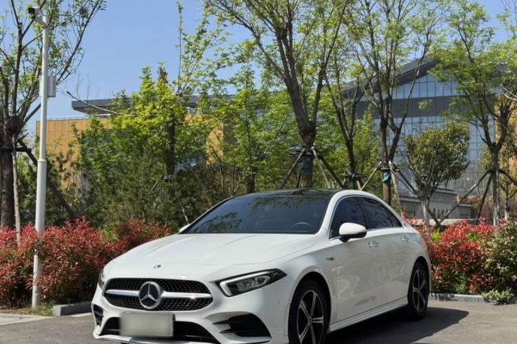 Ojetý Mercedes-Benz A-Class 2022 Revised Version A 200 L Sport Sedan Fashionable Style Guazi used car, China used car export, Used car for sale, Used  cars, Cheapest cars for sale
