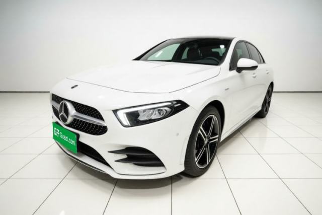 Mercedes-Benz A-Class 2022 Second Facelift A 200 L Sport Sedan Fashion Version usado