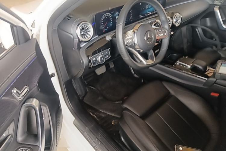Used Mercedes-Benz A-Class 2022 Restyled A 200 L Sport Sedan Fashion Version Driver Seat