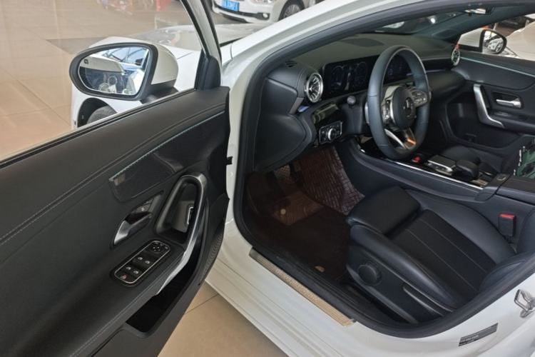 Used Mercedes-Benz A-Class 2022 Restyled A 200 L Sport Sedan Fashion Version Driver Seat