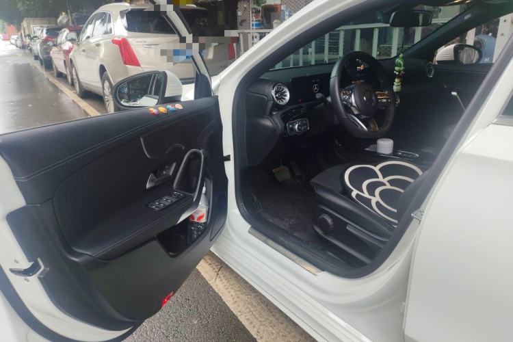 Used Mercedes-Benz A-Class 2022 Second Facelift A 200 L Sport Sedan Fashion Version Driver Seat