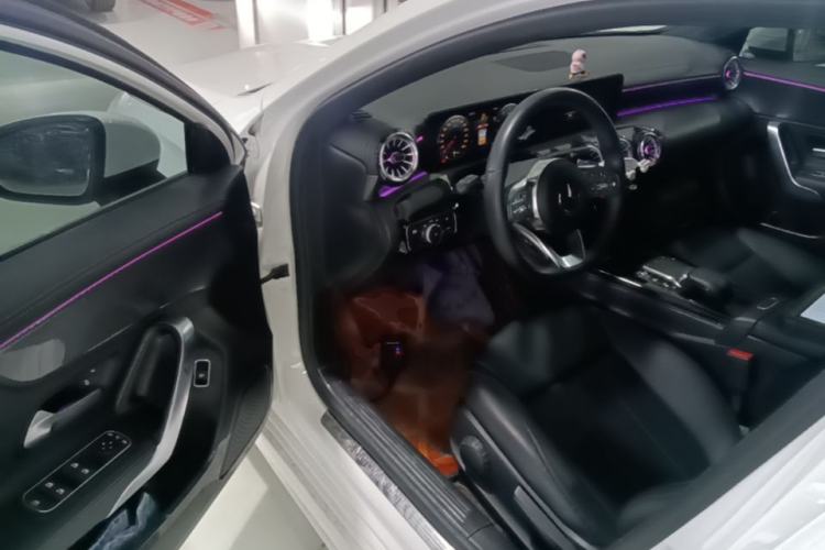 Used Mercedes-Benz A-Class 2022 Restyled A 200 L Sport Sedan Fashion Version Driver Seat