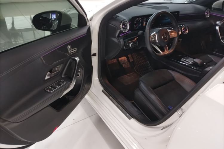 Used Mercedes-Benz A-Class 2022 Second Facelift A 200 L Sport Sedan Fashion Version Driver Seat