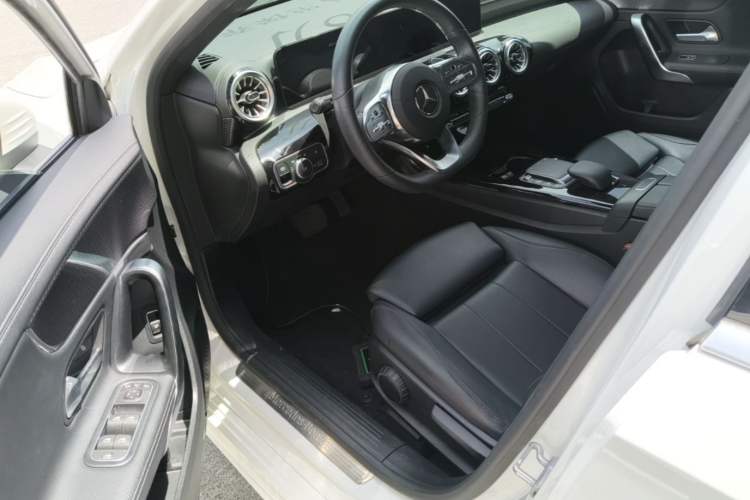 Used Mercedes-Benz A-Class 2022 Restyled A 200 L Sport Sedan Fashion Version Driver Seat