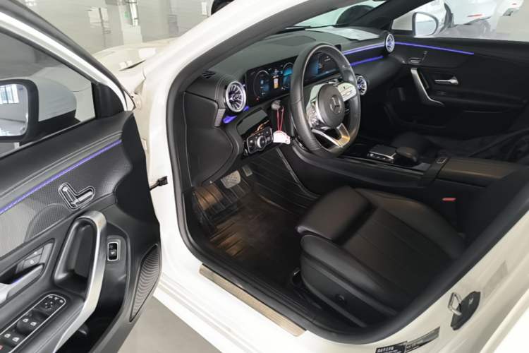 Used Mercedes-Benz A-Class 2022 Restyled A 200 L Sport Sedan Fashion Version Driver Seat