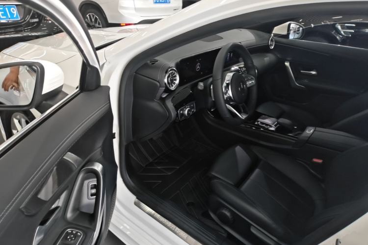 Used Mercedes-Benz A-Class 2022 Restyled A 200 L Sport Sedan Fashion Version Driver Seat