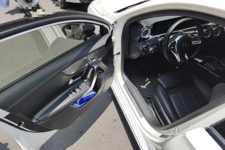 Used Mercedes-Benz A-Class 2022 Second Facelift A 200 L Sport Sedan Fashion Version Driver Seat