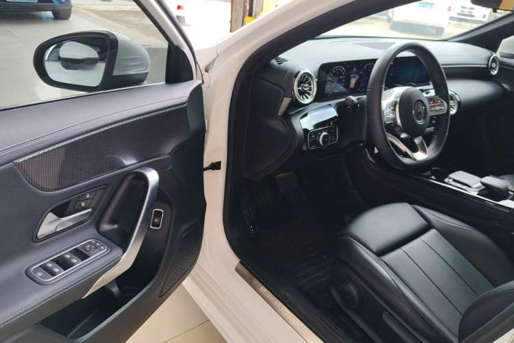 Used Mercedes-Benz A-Class 2022 Restyled A 200 L Sport Sedan Fashion Version Driver Seat