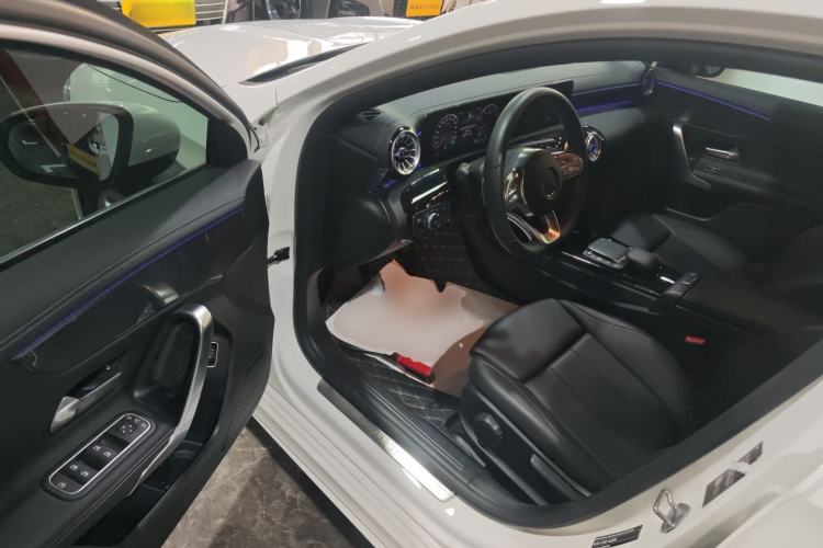 Used Mercedes-Benz A-Class 2022 Restyled A 200 L Sport Sedan Fashion Version Driver Seat