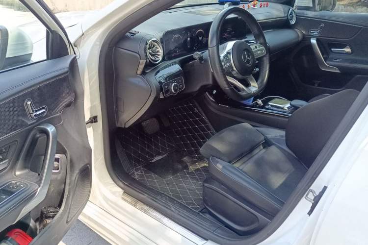 Used Mercedes-Benz A-Class 2022 A 200 L Sport Sedan Fashion Model Driver Seat