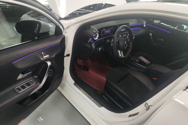 Used Mercedes-Benz A-Class 2022 Revised Version A 200 L Sport Sedan Fashionable Style Driver Seat