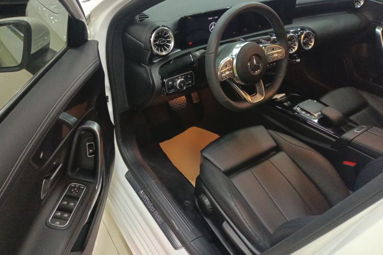 Used Mercedes-Benz A-Class 2022 Restyled A 200 L Sport Sedan Fashion Version Driver Seat