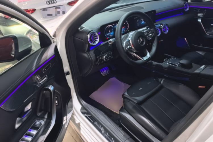 Used Mercedes-Benz A-Class 2022 Second Facelift A 200 L Sport Sedan Fashion Version Driver Seat