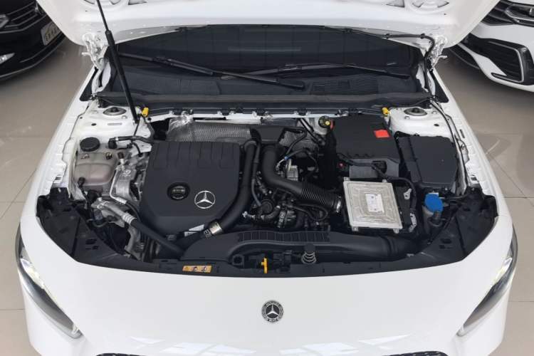 Used Mercedes-Benz A-Class 2022 Restyled A 200 L Sport Sedan Fashion Version Engine Bay