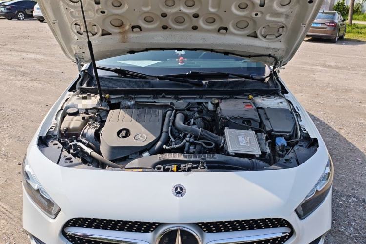 Used Mercedes-Benz A-Class 2022 Revised Version A 200 L Sport Sedan Fashionable Style Engine Bay