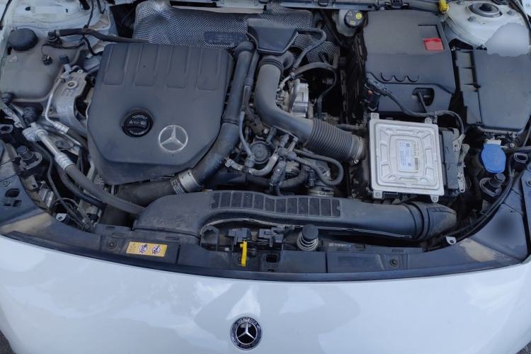 Used Mercedes-Benz A-Class 2022 Revised Version A 200 L Sport Sedan Fashionable Style Engine Bay