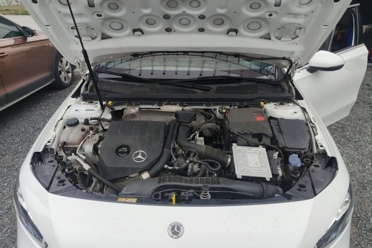 Used Mercedes-Benz A-Class 2022 Revised Version A 200 L Sport Sedan Fashionable Style Engine Bay
