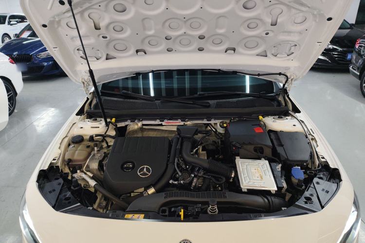 Used Mercedes-Benz A-Class 2022 Revised Version A 200 L Sport Sedan Fashionable Style Engine Bay