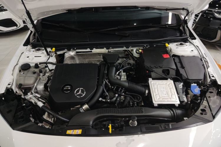 Used Mercedes-Benz A-Class 2022 Revised Version A 200 L Sport Sedan Fashionable Style Engine Bay
