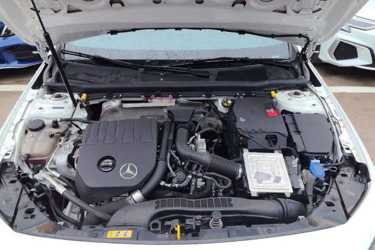 Used Mercedes-Benz A-Class 2022 Revised Version A 200 L Sport Sedan Fashionable Style Engine Bay