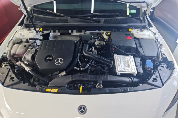 Used Mercedes-Benz A-Class 2022 Revised Version A 200 L Sport Sedan Fashionable Style Engine Bay
