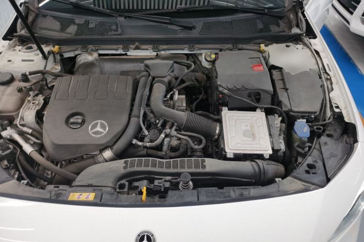 Used Mercedes-Benz A-Class 2022 Revised Version A 200 L Sport Sedan Fashionable Style Engine Bay