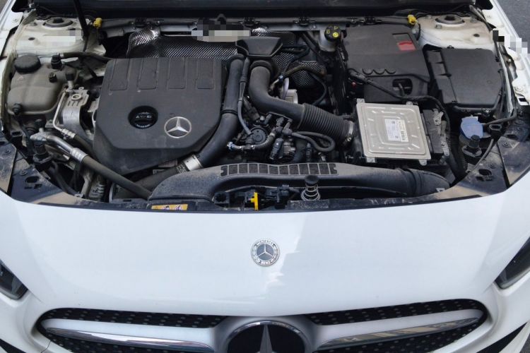 Used Mercedes-Benz A-Class 2022 Revised Version A 200 L Sport Sedan Fashionable Style Engine Bay